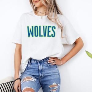Unisex Wolves Minnesota Basketball Shirt Timberwolves Tee Basketball Tshirt
